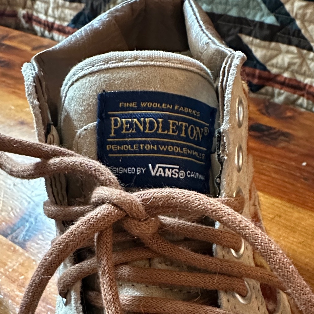 Pendleton by Vans Hi Tops - Picture 5 of 8